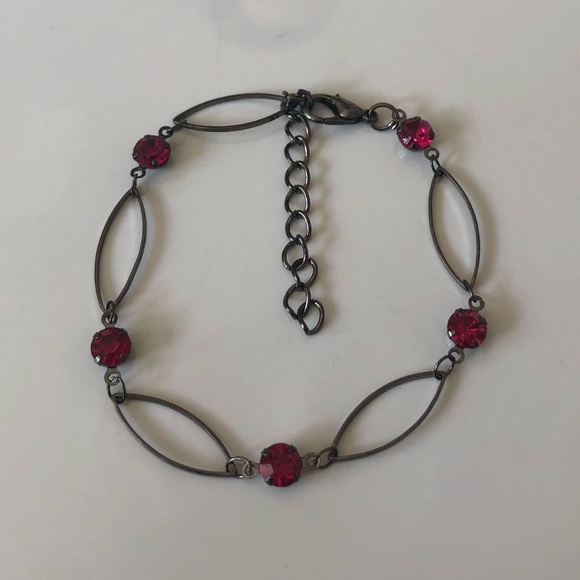 Jeweled Necklace Set - Picture 3 of 4